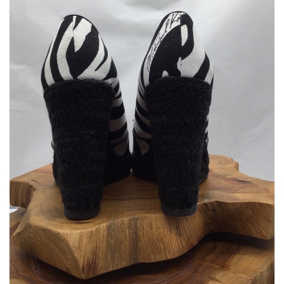 Michael Kors Wedges - Picture 2 of 5